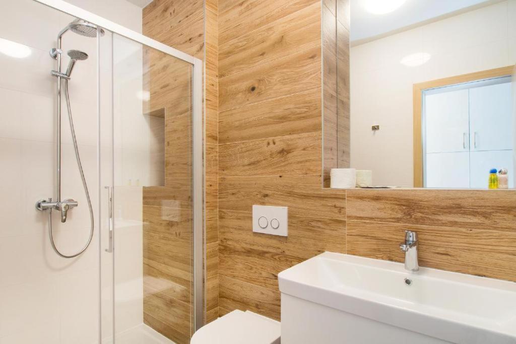 Bed & Breakfast Pino Podstrana Ngoại thất bức ảnh