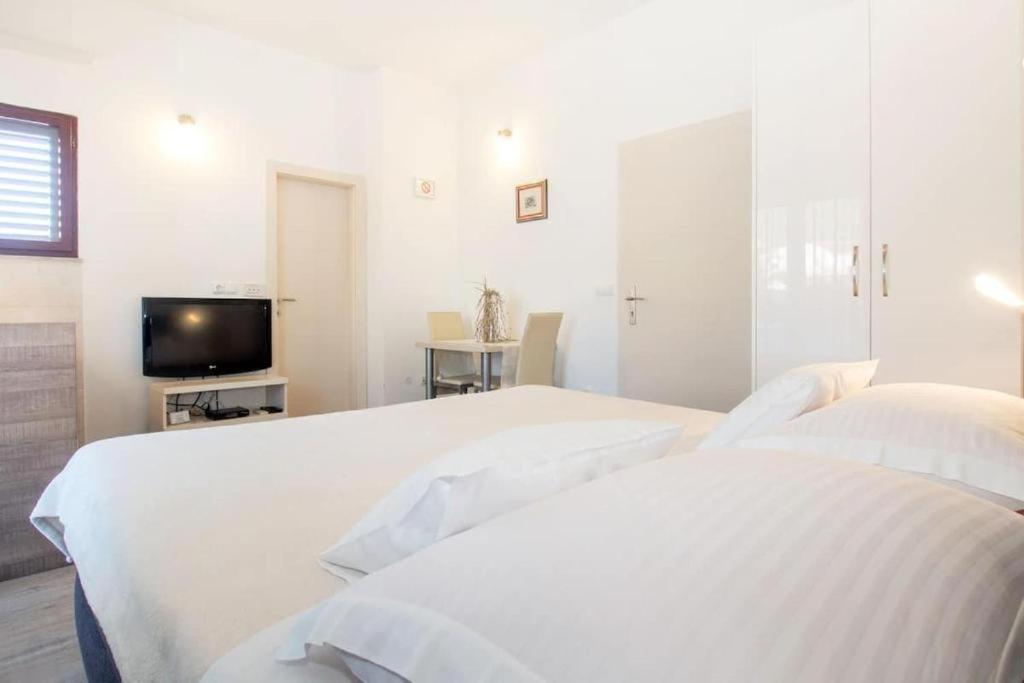 Bed & Breakfast Pino Podstrana Phòng bức ảnh